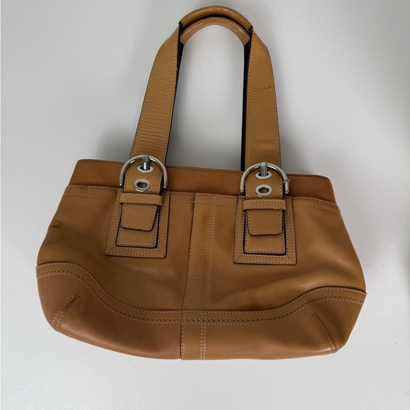 Coach Tan Leather Tote Bag | Classic Shoulder Bag | Authentic - Picture 4 of 5